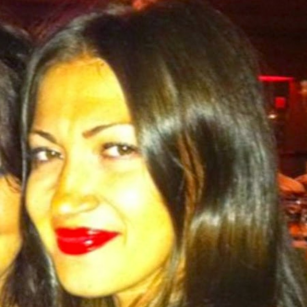 Meet your Posher, Elina